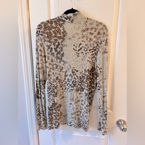 CAbi Printed Glamour Tee Animal Print Style 675 - Picture 2 of 4